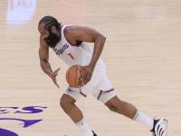 1xbet体育网站-包含森林狼遭快船绝杀，落后优势被逆转无奈失利的词条