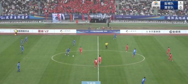 包含聚焦胜负之争，强队对决激起球迷看点无限的词条