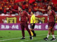 1xbet体育馆-包含联赛强强对话，球队首轮比赛意志激情澎湃的词条