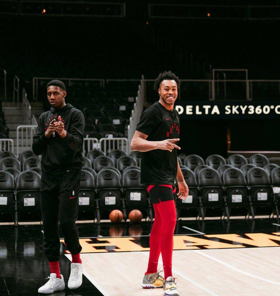 快船惨遭猛龙轻松晋级 快船惨遭猛龙轻松晋级