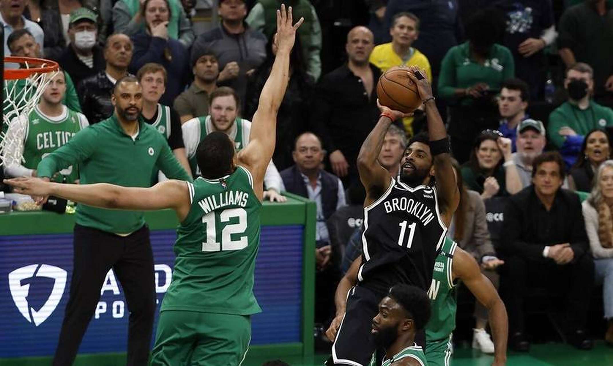 篮网负于凯尔特人，欧文失准