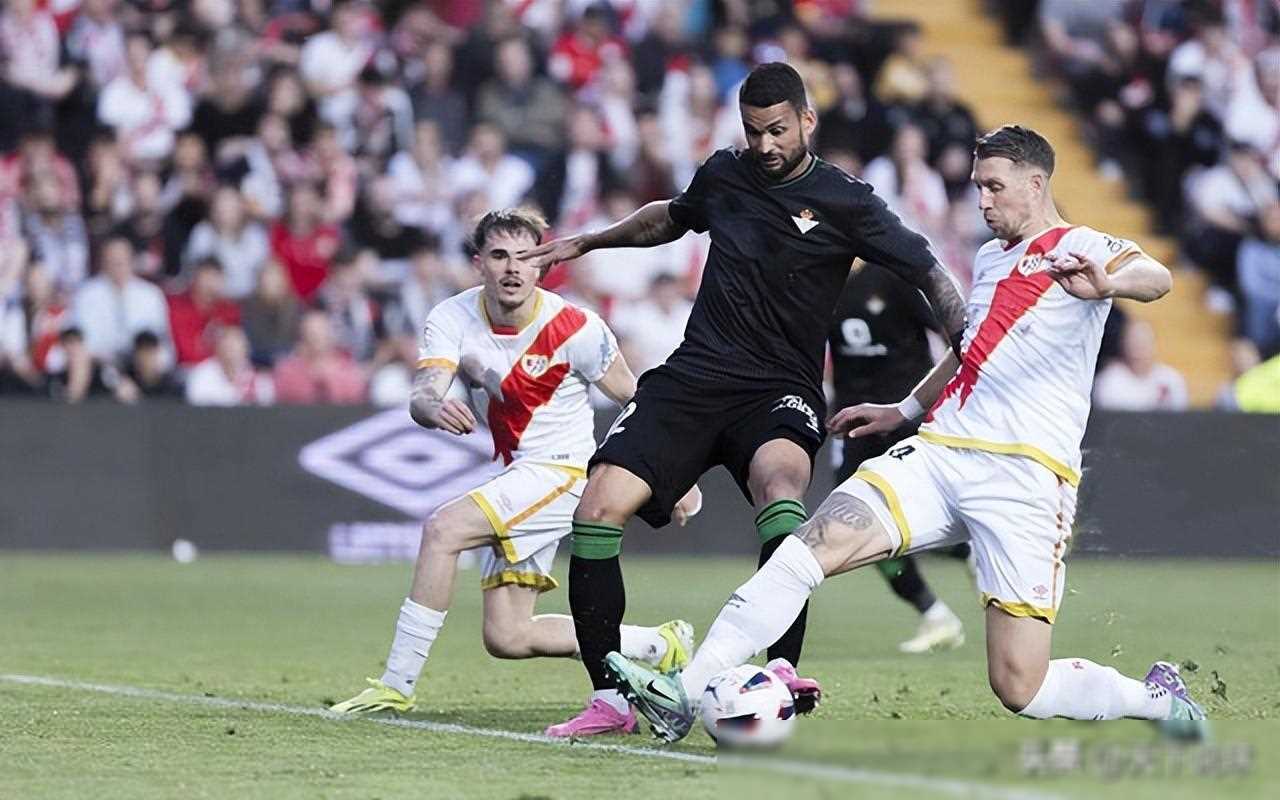 包含赫塔费主场战平马拉加，保级前景微妙的词条