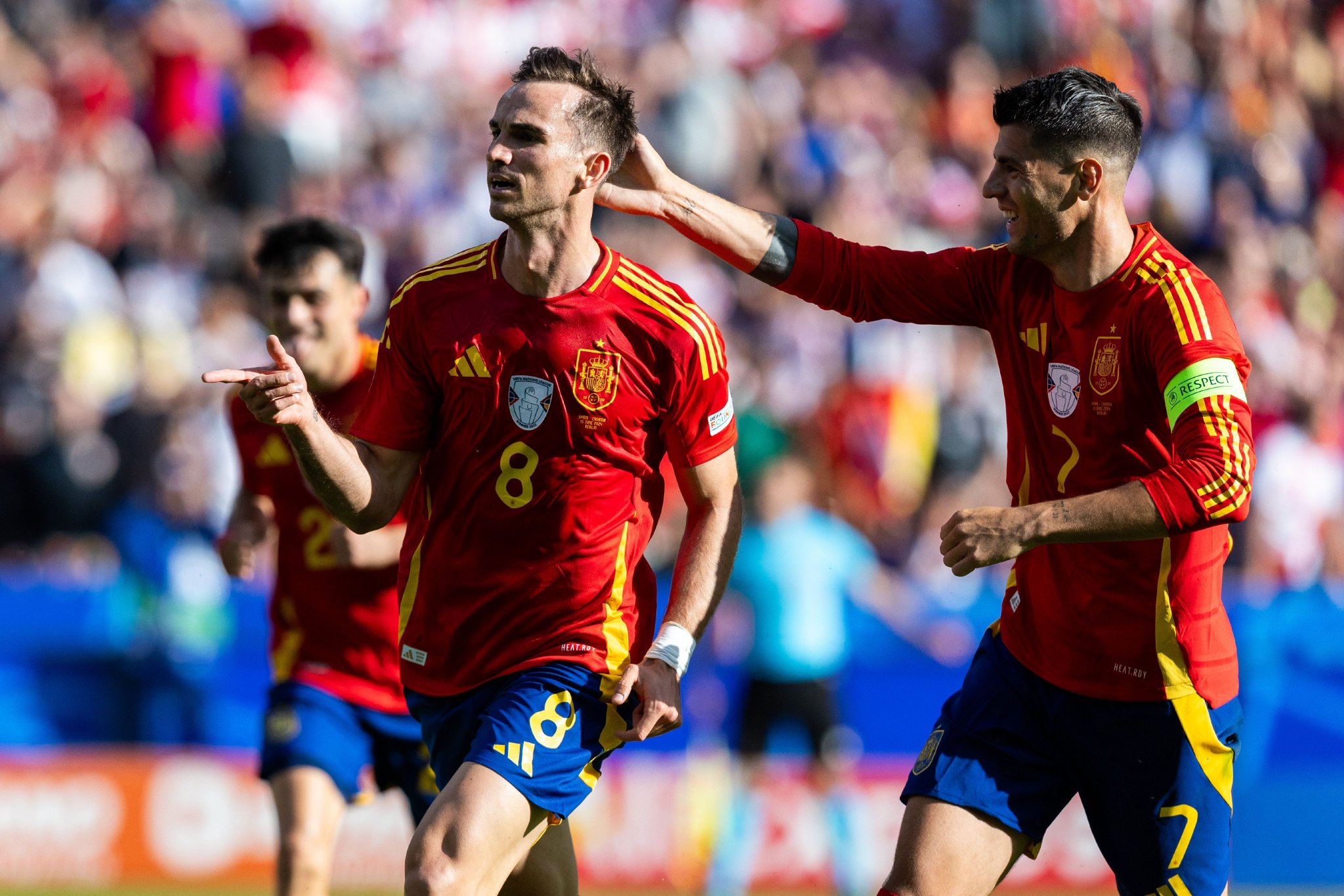 西班牙战胜波黑，伊涅斯塔奉献精彩助攻的简单介绍